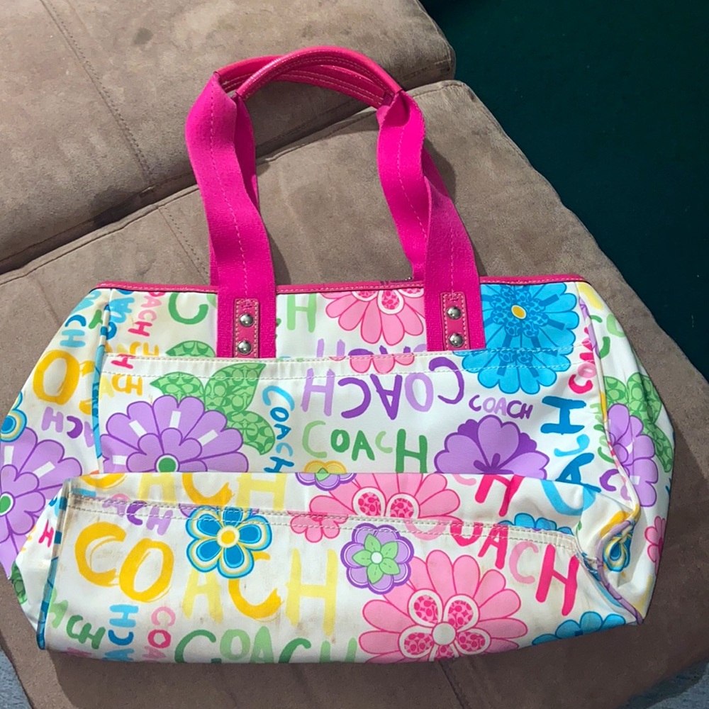Authentic Coach Multi-Colored Daisy Handbag - Picture 2 of 5